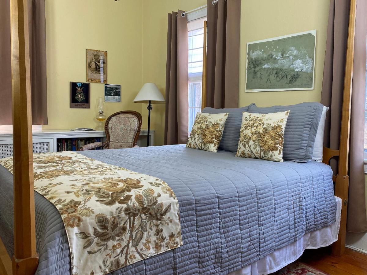 Lightner Farmhouse B&B Геттисберг Экстерьер фото