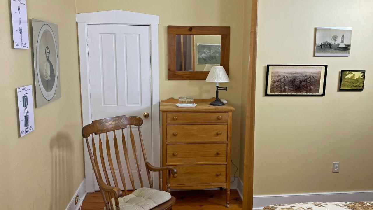 Lightner Farmhouse B&B Геттисберг Экстерьер фото