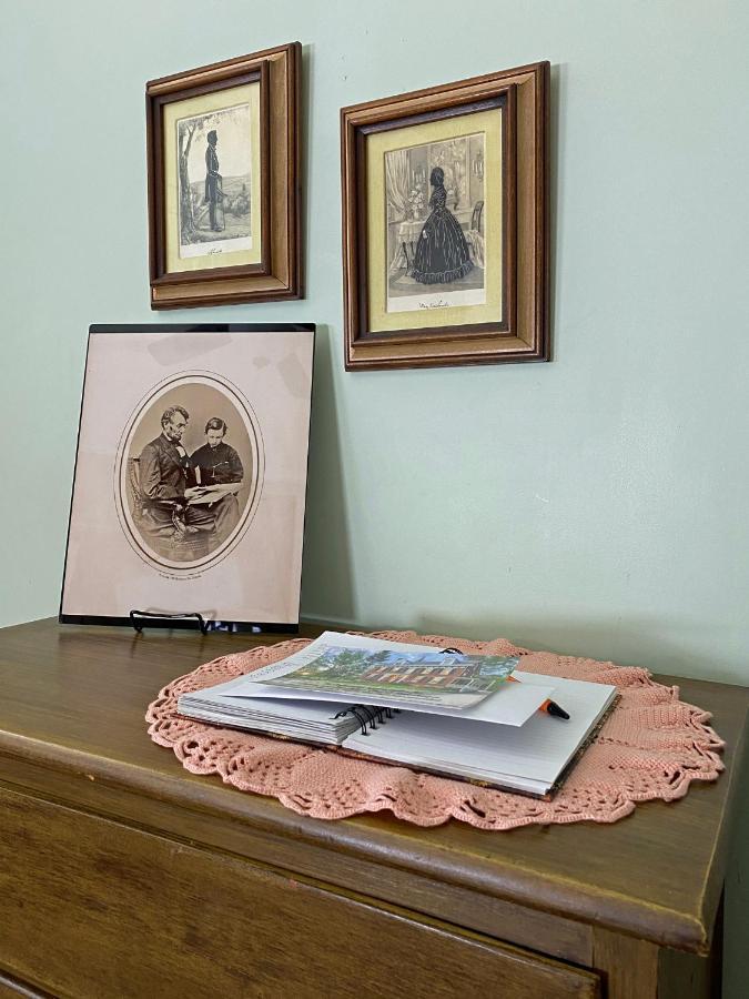 Lightner Farmhouse B&B Геттисберг Экстерьер фото