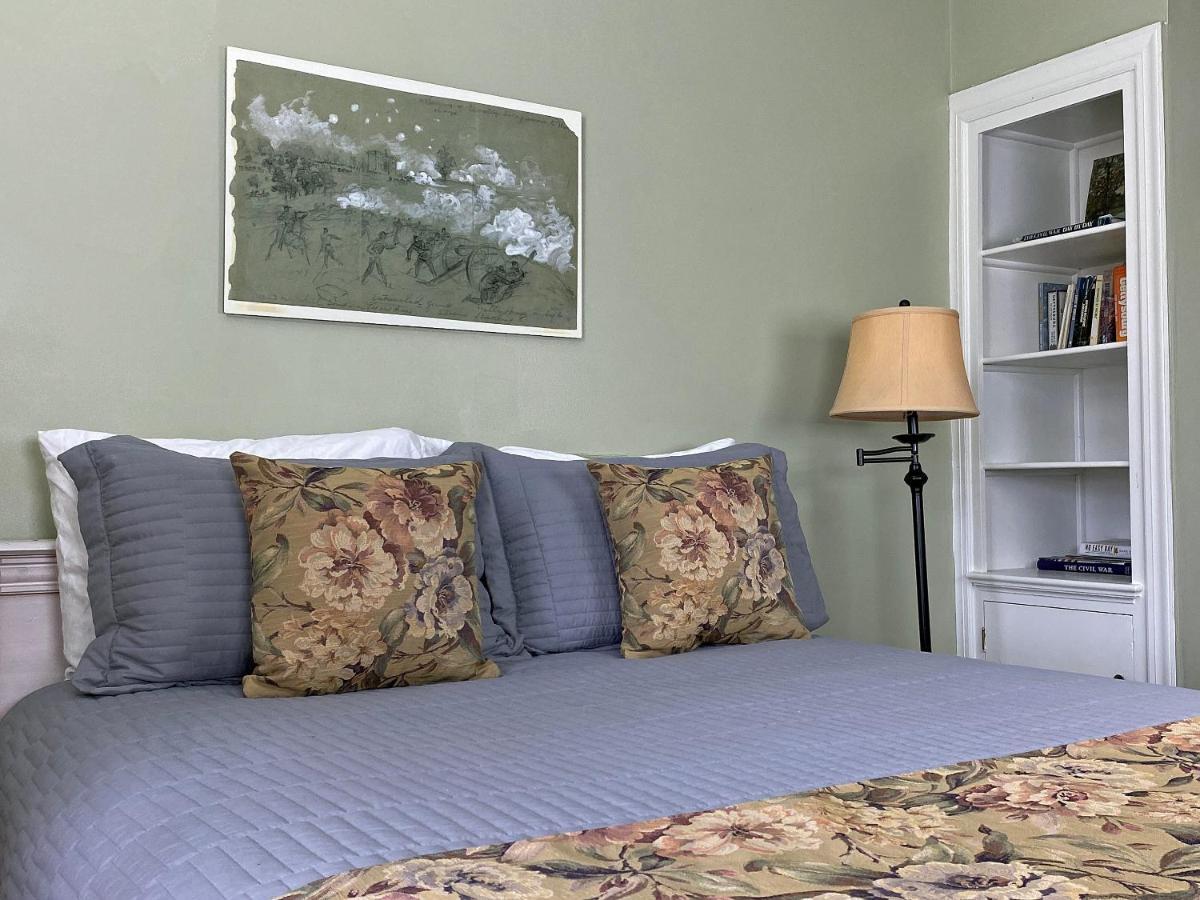 Lightner Farmhouse B&B Геттисберг Экстерьер фото