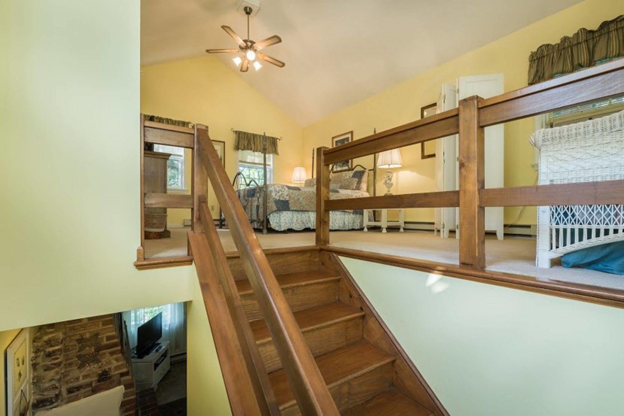 Lightner Farmhouse B&B Геттисберг Экстерьер фото