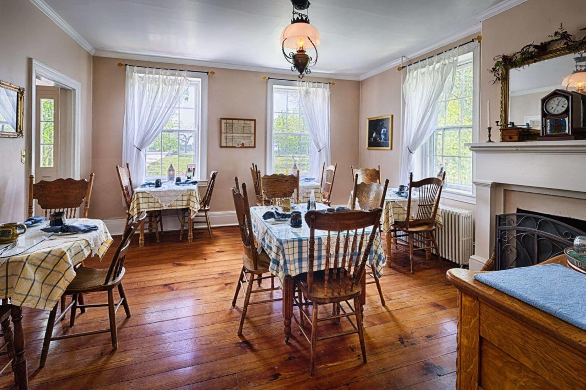 Lightner Farmhouse B&B Геттисберг Экстерьер фото